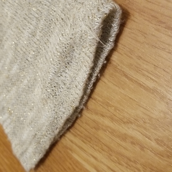 💥3/$10💥Sparkly Wet Seal Sweater with Lace Back - Picture 13 of 14